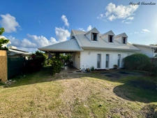EN EXCLUSIVITE - A VENDRE - MAISON RENOVEE EN 2023 - PLAGES A PIED BOIS JOLAN & BOURG - SAINTE ANNE
