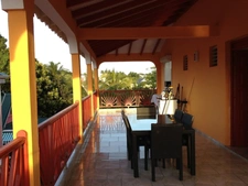 EN EXCLUSIVITE - RARE SAINTE ANNE - ENSEMBLE DE DEUX VILLAS INDEPENDANTES AVEC FORT POTENTIEL LOCATIF