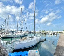 EN EXCLUSIVITE - UNIQUE TERRAIN A VENDRE VUE MARINA ET GOLF - SAINT FRANCOIS (971)