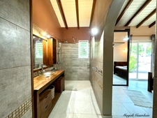 SAINT FRANCOIS - MAGNIFICENT PROPERTY: VILLA WITH ITS INDEPENDENT BUNGALOW