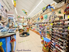 SAINTE ANNE - EN EXCLUSIVITE BOUTIQUE AU COEUR DU MARCHE ARTISANAL