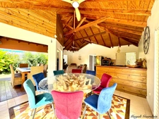 SAINT-FRANÇOIS – PROPRIÉTÉ RARE À 100 MÈTRES DE LA PLAGE – 3 VILLAS INDÉPENDANTES SUR 1 539 m²