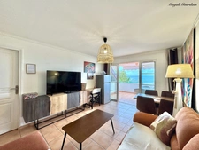 A VENDRE - VUE MER A COUPER LE SOUFFLE – MAGNIFIQUE T3 EN PREMIERE LIGNE - SAINTE ANNE