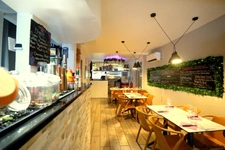 A VENDRE FONDS DE COMMERCE RESTAURANT - LE MOULE