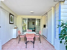 STUDIO RENOVE EN REZ DE JARDIN - ACCES PLAGES & PISCINES – RESIDENCE TYPE RESORT - SAINTE ANNE