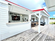 FOR SALE MAGNIFICENT VILLA AND ITS ANNEXES - SAINT FRANCOIS