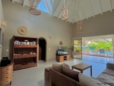 SAINT-FRANÇOIS – VILLA D’EXCEPTION AVEC BUNGALOW & PISCINE