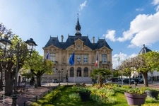  SURESNES Centre - Immeuble de bureaux 767m2 