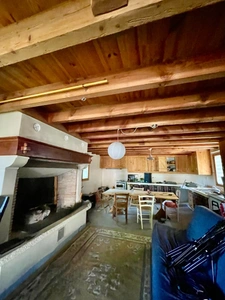 À vendre – Maison de campagne 5 pièces, 121 m² sur 7000² de terrain avec dépendances – Montricoux (82)