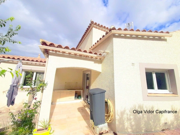 Maison à vendre 4 pièces AGDE avec garage, jardin et places de stationnement