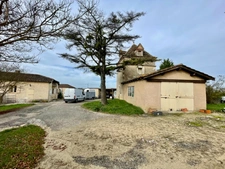 Hameau Authentique T15 à vendre, avec Maison et 6 logements indépendants et une vue panoramique-Saint-Vincent-Lespinasse (82)
