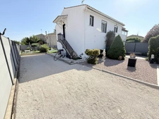VIAS 4-room villa with pleasant garden and swimming pool.