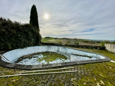 Hameau Authentique T15 à vendre, avec Maison et 6 logements indépendants et une vue panoramique-Saint-Vincent-Lespinasse (82)