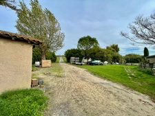 Hameau Authentique T15 à vendre, avec Maison et 6 logements indépendants et une vue panoramique-Saint-Vincent-Lespinasse (82)