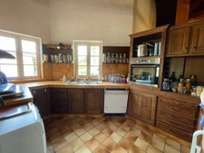 Hameau Authentique T15 à vendre, avec Maison et 6 logements indépendants et une vue panoramique-Saint-Vincent-Lespinasse (82)