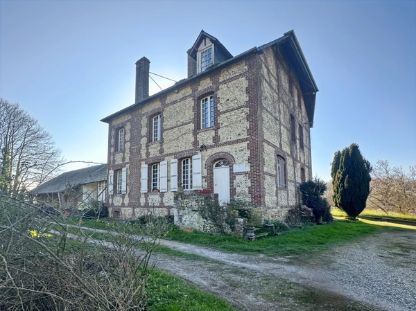 Demeure Bourgeoise à vendre 16 pièces SAINT GATIEN DES BOIS (14)