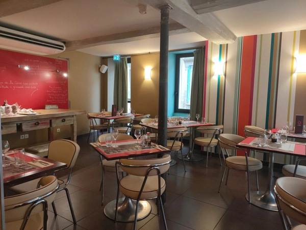 restaurant