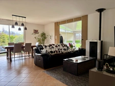 Belle maison de plain-pied avec piscine et terrain de 2000 m², au calme et sans vis-à-vis à Montauban (82)