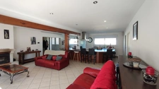 Maison à vendre 9 pièces plain pied-CHATEAU LANDON (77)-accès Paris en train 1h15