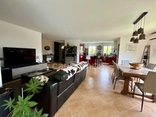 Belle maison de plain-pied avec piscine et terrain de 2000 m², au calme et sans vis-à-vis à Montauban (82)