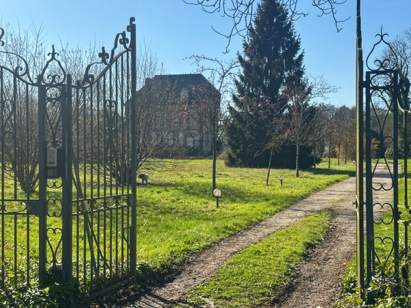 Demeure Bourgeoise à vendre 16 pièces SAINT GATIEN DES BOIS (14)