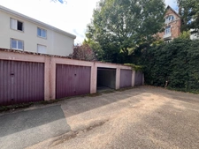 Box/Garage individuel fermé de 15 m2 dans petite copropriete