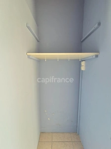 SAUJON – IMMEUBLE DE CARACTÈRE AVEC 3 LOTS DONT 1 APPARTEMENT ET 2 LOCAUX COMMERCIAUX 