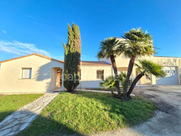 Maison à vendre 7 pièces SAINT GEORGES DE DIDONNE (17) - Grand Garage - Terrain de 945m²