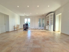 Maison à vendre 7 pièces SAINT GEORGES DE DIDONNE (17) - Grand Garage - Terrain de 945m²