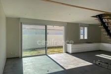 Maison à vendre 5 pièces BREUILLET (17) - Terrain de 232m²
