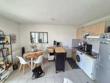 Appartement à vendre 2 pièces ROYAN (17) - Balcon - Parking privé 