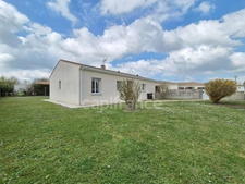 Maison à vendre 4 pièces LE CHAY (17) - Plain pied - 3 chambres - Garage