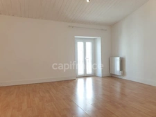 Un lot de 4 appartements à vendre sur SAUJON (17) - Centre ville 