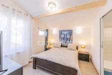 Dpt Charente Maritime (17), à vendre SAINT GEORGES DE DIDONNE appartement T4/T5 de plain pied - Jardin - Terrasse   