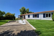 Maison à vendre 6 pièces SEMUSSAC (17) - Grand garage