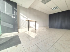 Local commercial/bureau à vendre SAUJON (17)
