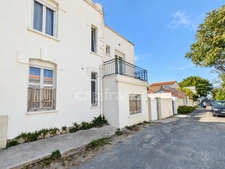 RONCE LES BAINS – À quelques pas de la plage – Appartement 7 pièces de 130 m² avec terrasse et balcon