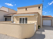 Maison à vendre 4 pièces SAINT GEORGES DE DIDONNE (17) - Terrasses -garage