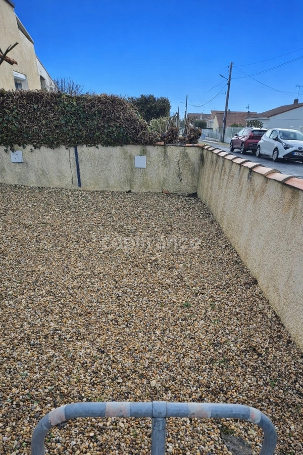 parking et Cave à vendre ROYAN (17)