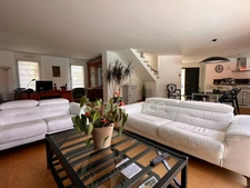 House for sale, 5 rooms, LES MATHES (17) - 1278m² plot - Swimming pool - Large garage 