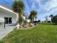 House for sale in Royan (17), 6 rooms - 4 bedrooms - Swimming pool - Garage - 1129m² plot