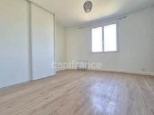 Maison à vendre 4 pièces CHAILLEVETTE (17) - 3 chambres - Terrain de 614m²