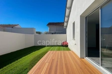 Maison à vendre 5 pièces BREUILLET (17) - Terrain de 232m²