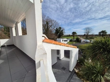 House for sale in Royan (17), 6 rooms - 4 bedrooms - Swimming pool - Garage - 1129m² plot