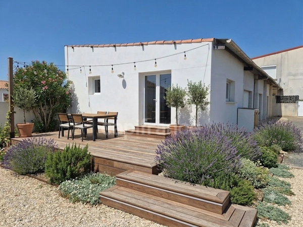 Maisonnette à vendre 2 pièces SAINT SULPICE DE ROYAN (17) - Terrasse - Parking