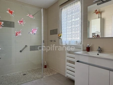 Maison à vendre 5 pièces ROYAN (17) - Garage - Cave - Terrain de 579m²