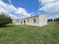 Maison à vendre 4 pièces LE CHAY (17) - Plain pied - 3 chambres - Garage