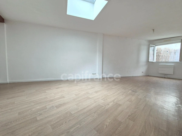 Appartement à vendre 2 pièces ROYAN (17) - Plain pied - Cour fermée - Centre ville 