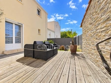 Maison à vendre 4 pièces SAINT GEORGES DE DIDONNE (17) - Terrasses -garage