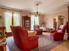 Maison à vendre 5 pièces ROYAN (17) - Garage - Cave - Terrain de 579m²